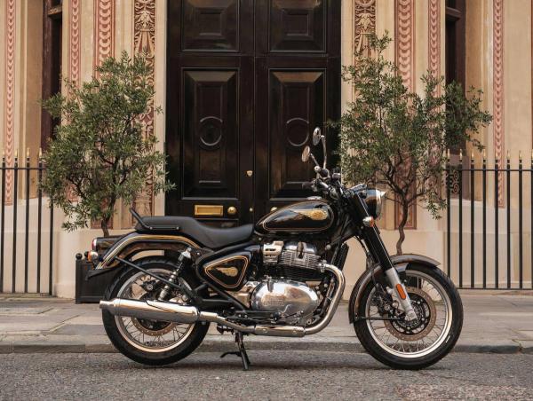 Royal Enfield Bullet 650 – klasični Bullet sada s dvocilindarskim 650 motorom